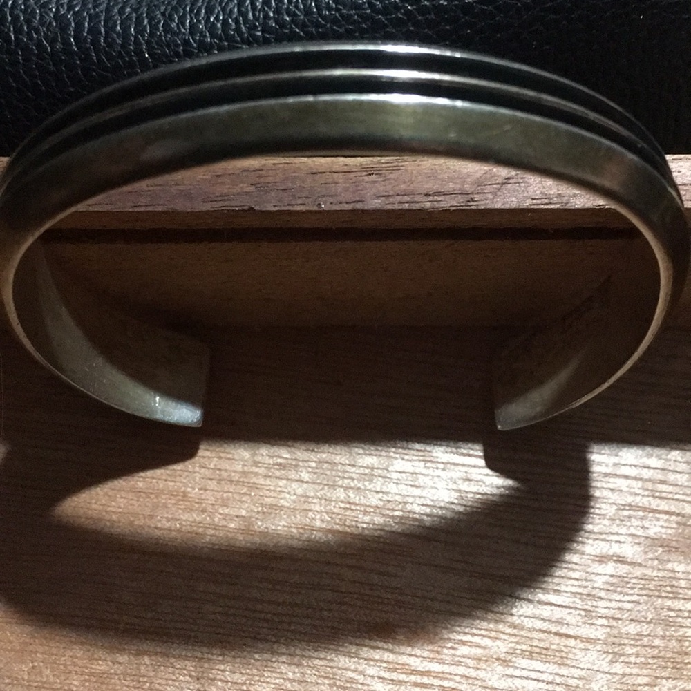 Vintage Tom Hawk sterling silver .925 fluted cuff